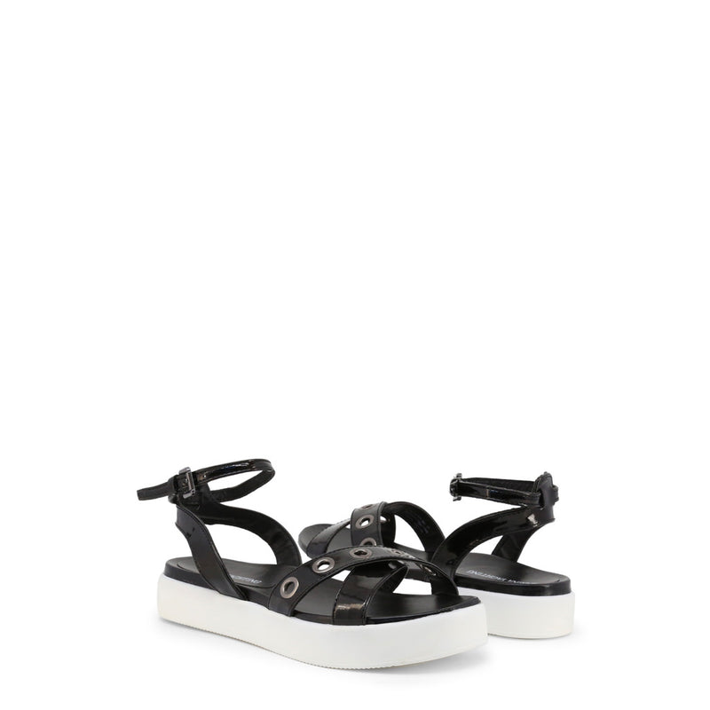 Marina Yachting - LIUTEA181W632145